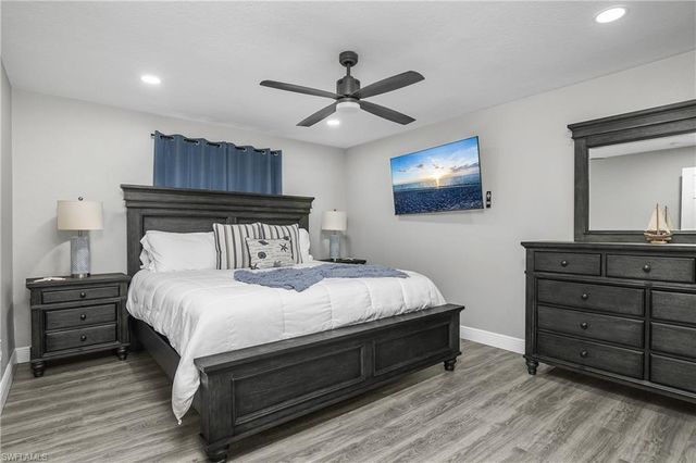 828 51st TER, Cape Coral, FL 33914