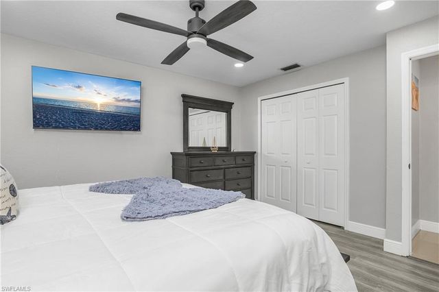 828 51st TER, Cape Coral, FL 33914