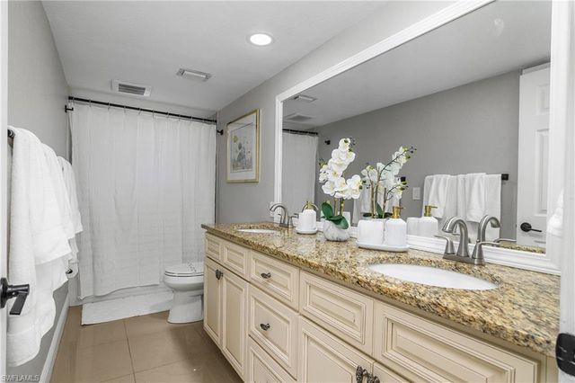 828 51st TER, Cape Coral, FL 33914