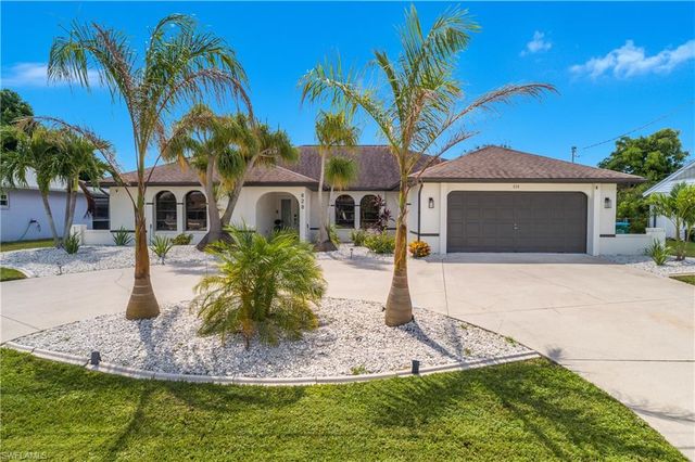 828 51st TER, Cape Coral, FL 33914