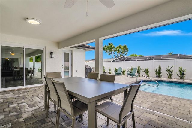 828 51st TER, Cape Coral, FL 33914