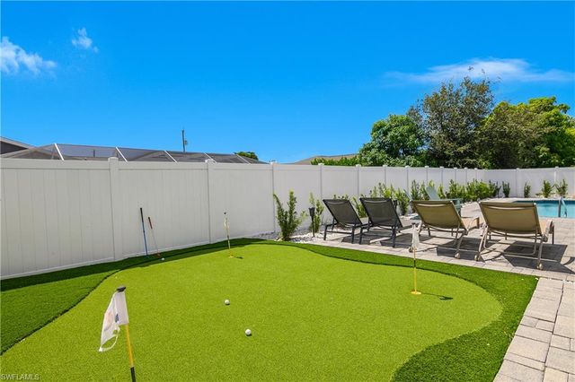 828 51st TER, Cape Coral, FL 33914