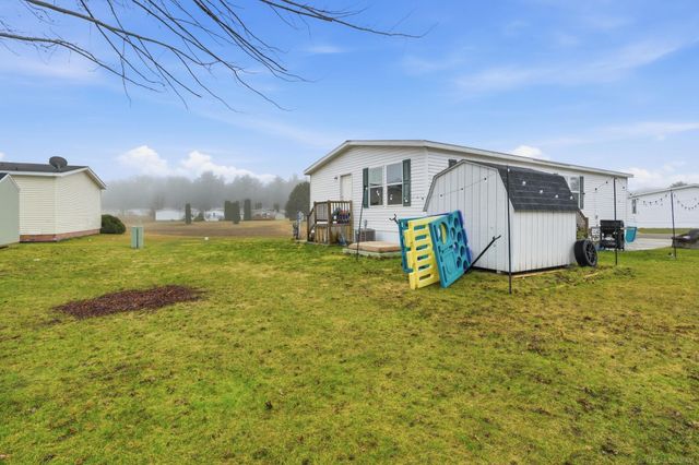 1829 Ponderosa Avenue, Columbus, MI 48063