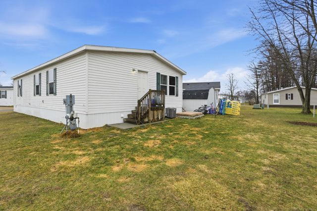 1829 Ponderosa Avenue, Columbus, MI 48063