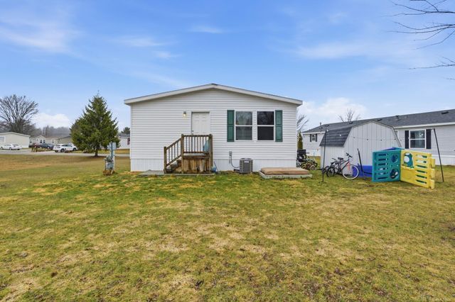 1829 Ponderosa Avenue, Columbus, MI 48063