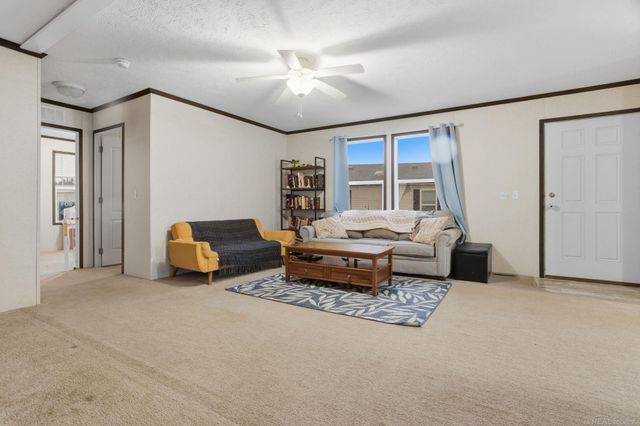 1829 Ponderosa Avenue, Columbus, MI 48063