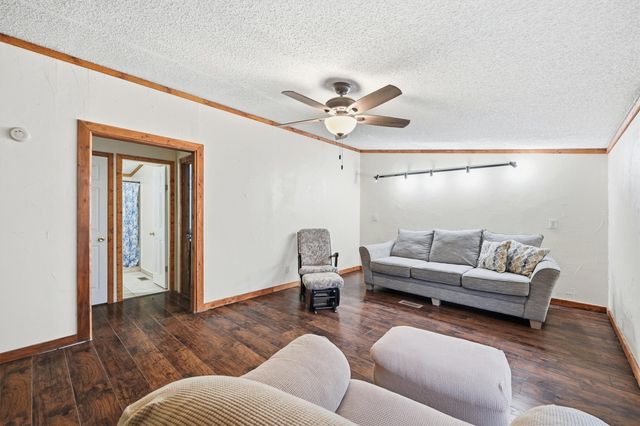 2421 Edwards Road, Van Alstyne, TX 75495