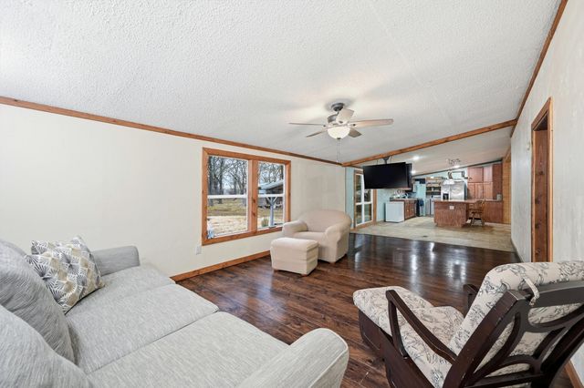 2421 Edwards Road, Van Alstyne, TX 75495