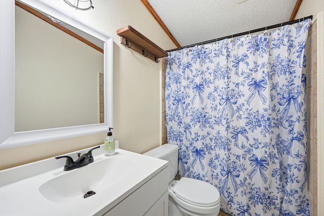 2421 Edwards Road, Van Alstyne, TX 75495