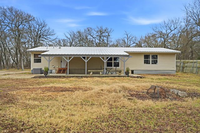 2421 Edwards Road, Van Alstyne, TX 75495