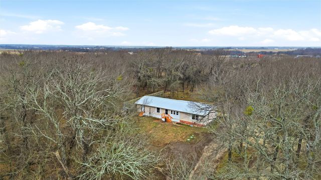 2421 Edwards Road, Van Alstyne, TX 75495