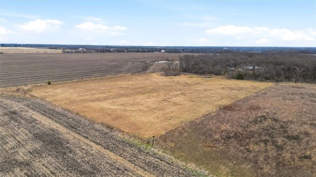 2421 Edwards Road, Van Alstyne, TX 75495