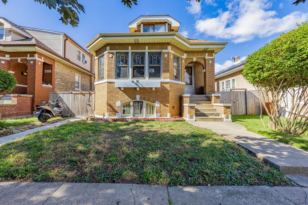 1620 CLINTON Avenue, Berwyn, IL 60402