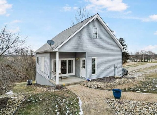 3275 County Road 15, Rayland, OH 43943