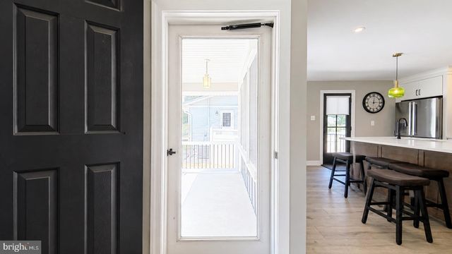 609 PENNSYLVANIA AVE, Somers Point, NJ 08244