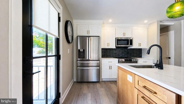 609 PENNSYLVANIA AVE, Somers Point, NJ 08244