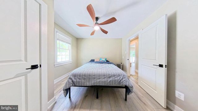 609 PENNSYLVANIA AVE, Somers Point, NJ 08244