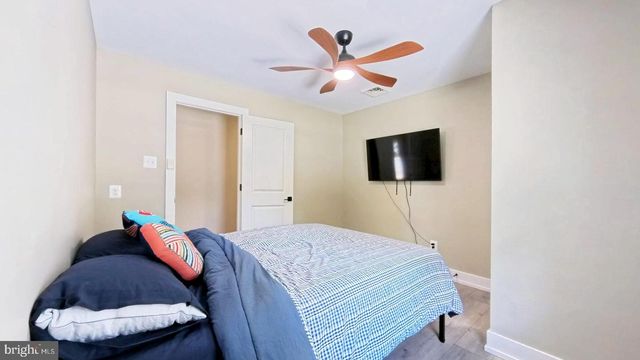 609 PENNSYLVANIA AVE, Somers Point, NJ 08244