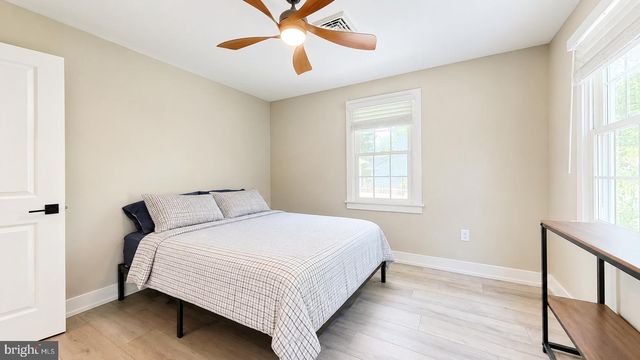 609 PENNSYLVANIA AVE, Somers Point, NJ 08244