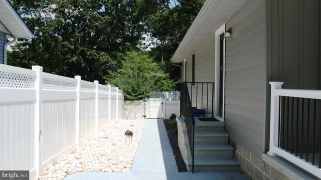 609 PENNSYLVANIA AVE, Somers Point, NJ 08244