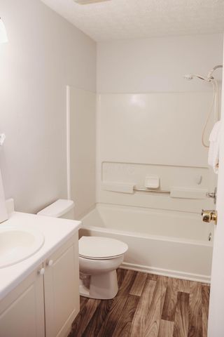 4063 Parkcove Drive, 21A, Columbus, OH 43230