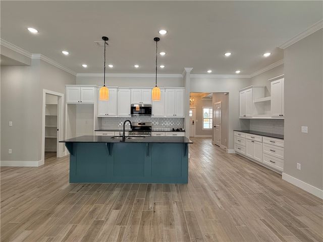 13000 Rooted, Rogers, AR 72758