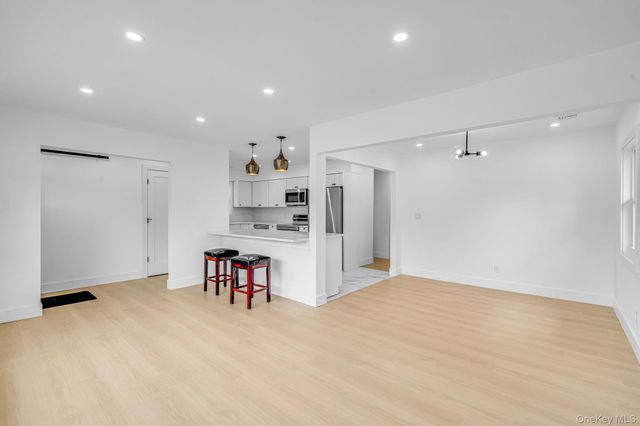 2386 New York Avenue 1, Huntington, NY 11746