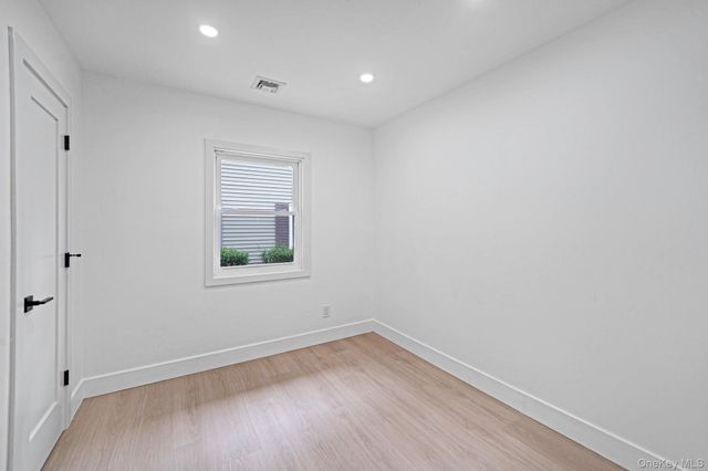 2386 New York Avenue 1, Huntington, NY 11746