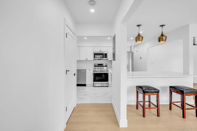 2386 New York Avenue 1, Huntington, NY 11746
