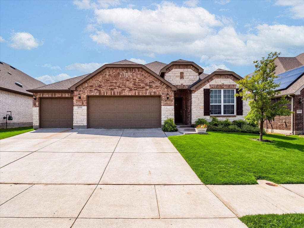 1304 Millican Lane, Aubrey, TX 76227 — exterior
