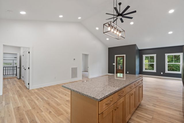 1299 Freeman Loop, Cumberland Furnace, TN 37051
