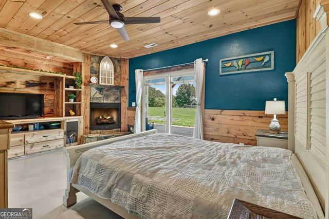 777 Hamby Road, Blue Ridge, GA 30513