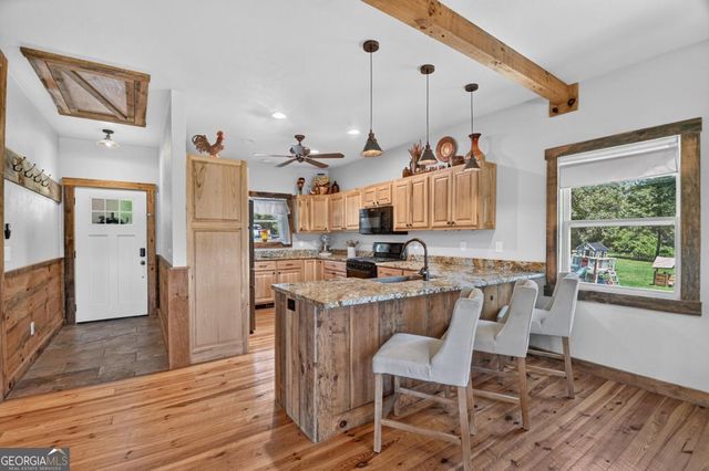 777 Hamby Road, Blue Ridge, GA 30513