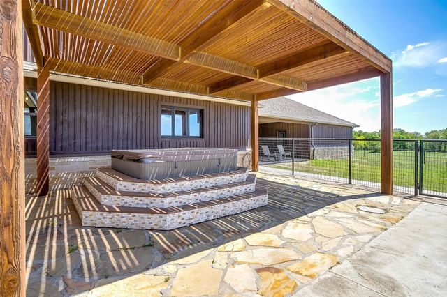 1460 Ross Lane, Springtown, TX 76082
