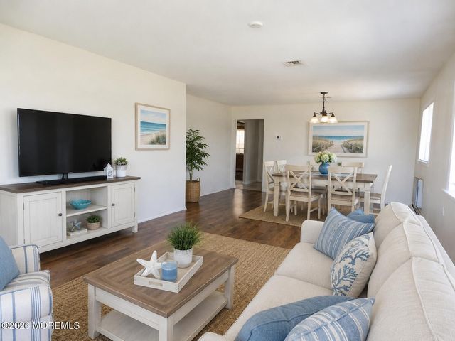 45 Scarborough Place, Toms River, NJ 08757