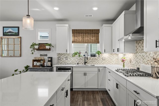 810 Burwood Street SE, Lacey, WA 98503