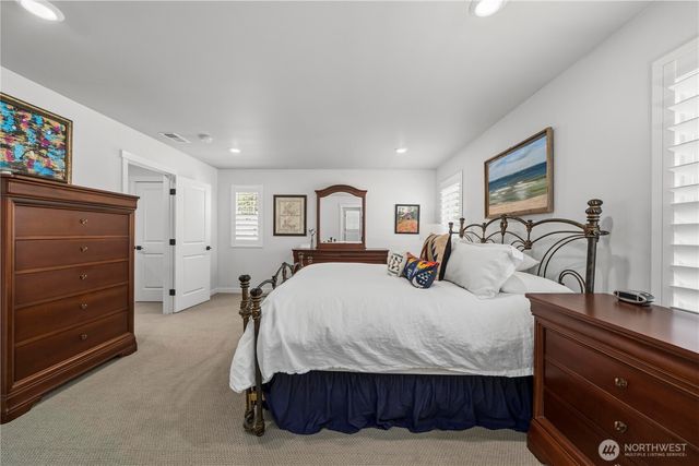 810 Burwood Street SE, Lacey, WA 98503