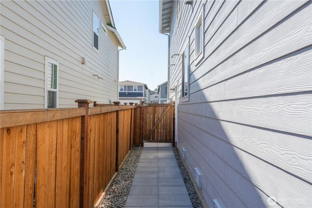 810 Burwood Street SE, Lacey, WA 98503
