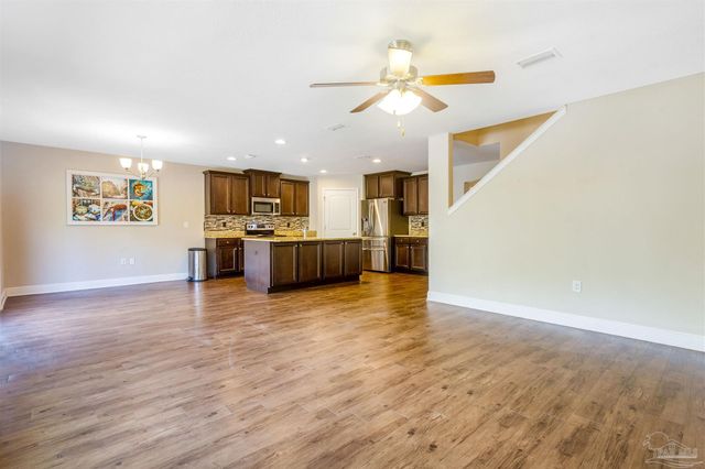 8626 Bucklebury Dr, Pensacola, FL 32507
