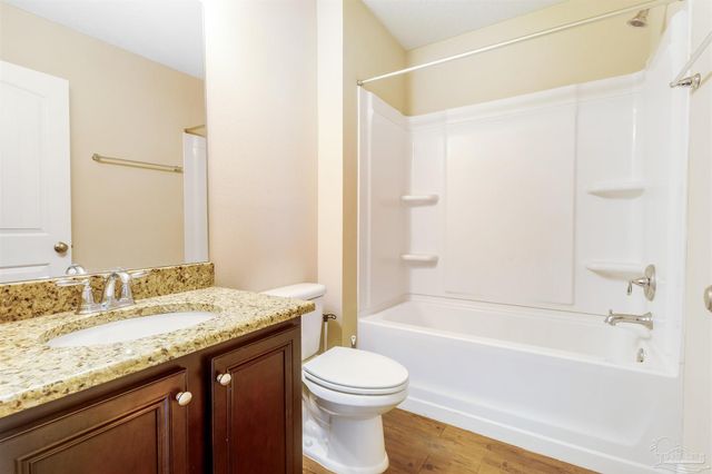 8626 Bucklebury Dr, Pensacola, FL 32507