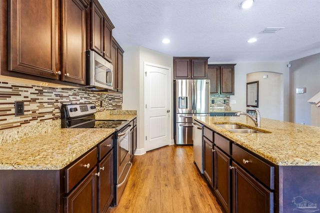 8626 Bucklebury Dr, Pensacola, FL 32507