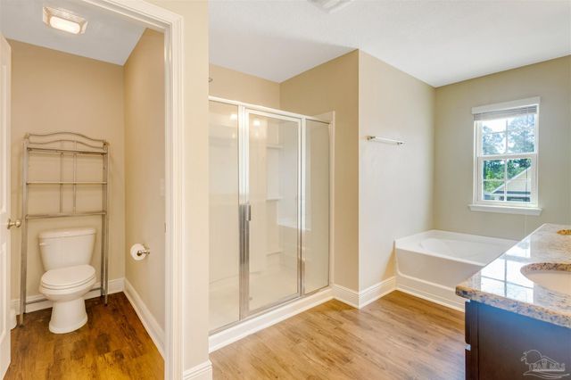 8626 Bucklebury Dr, Pensacola, FL 32507