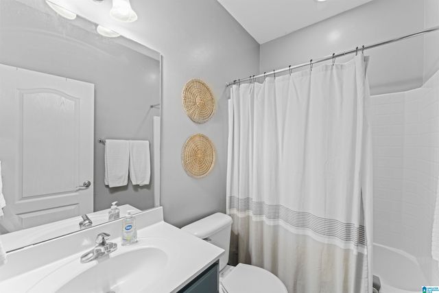 246 OXMOOR PLACE, Birmingham, AL 35211