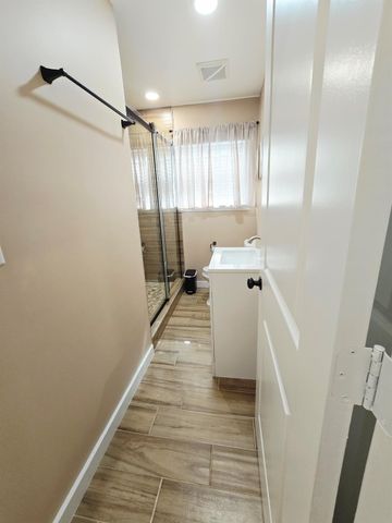 709 Befaye Road, Houston, TX 77076