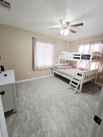 709 Befaye Road, Houston, TX 77076