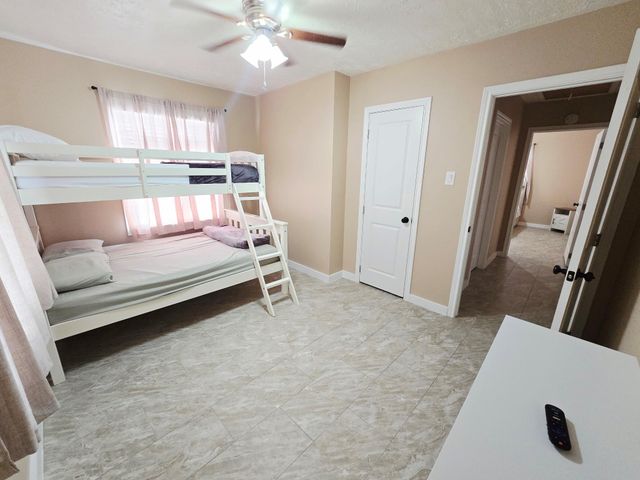 709 Befaye Road, Houston, TX 77076