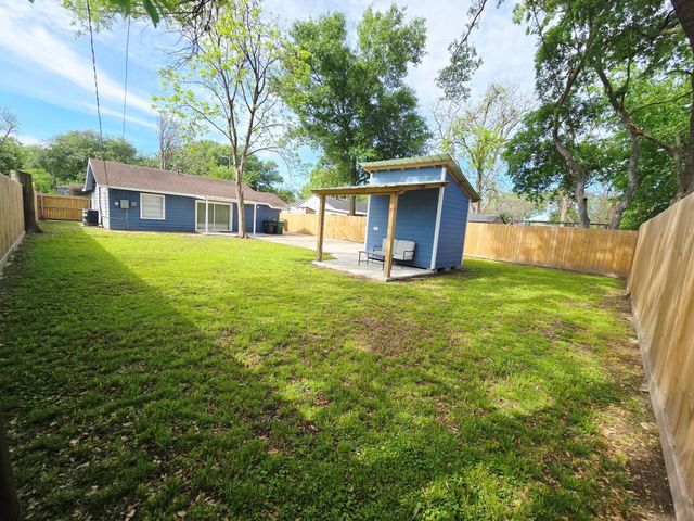709 Befaye Road, Houston, TX 77076