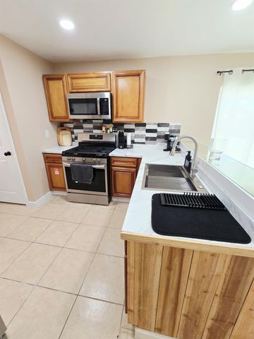 709 Befaye Road, Houston, TX 77076