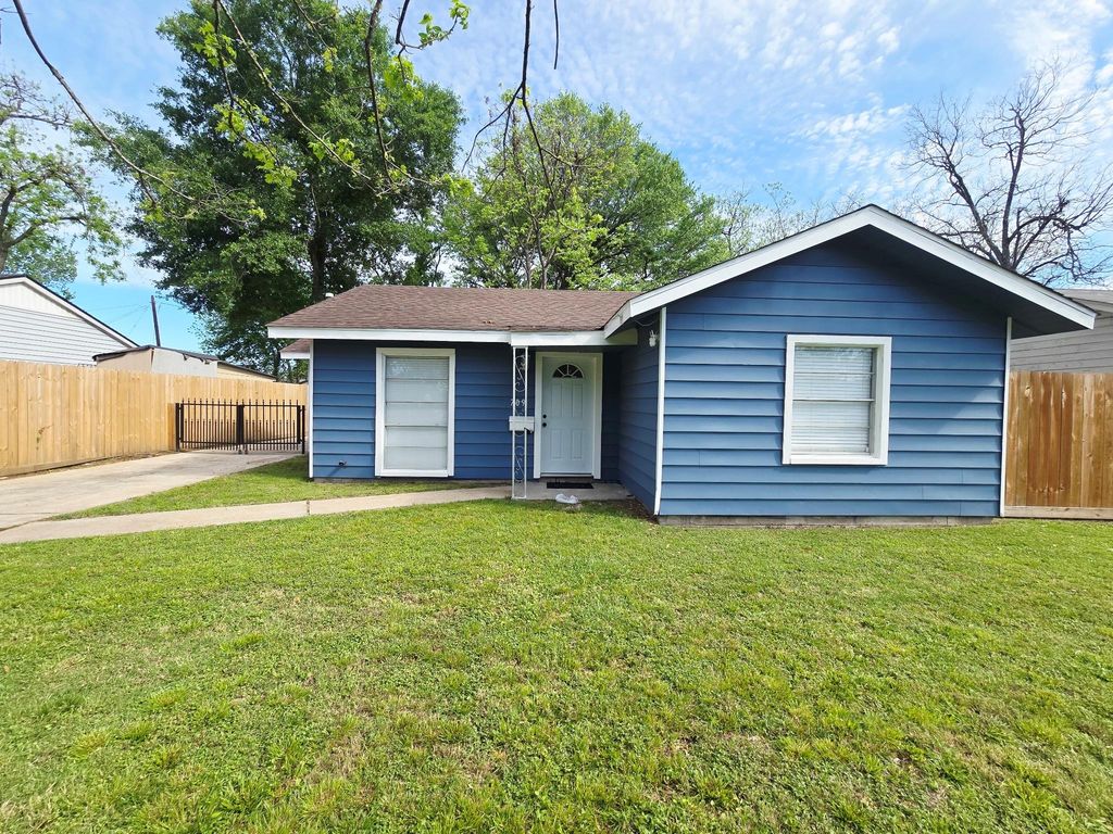 709 Befaye Road, Houston, TX 77076