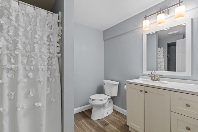 211 Madero DRIVE, Thiensville, WI 53092